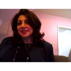 Meet your Posher, Amira